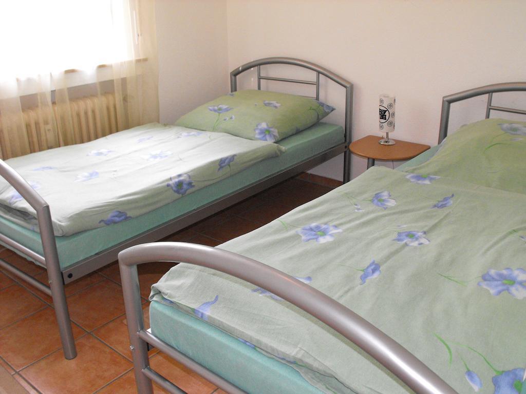 Ferienwohnung Goman Bergheim  Zimmer foto